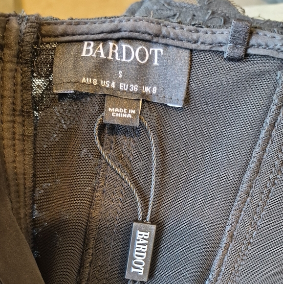 Bardot Oskar Lace Bustier Bodysuit, Snap Closure, Detachable Shoulder Straps, 2 - Picture 16 of 16